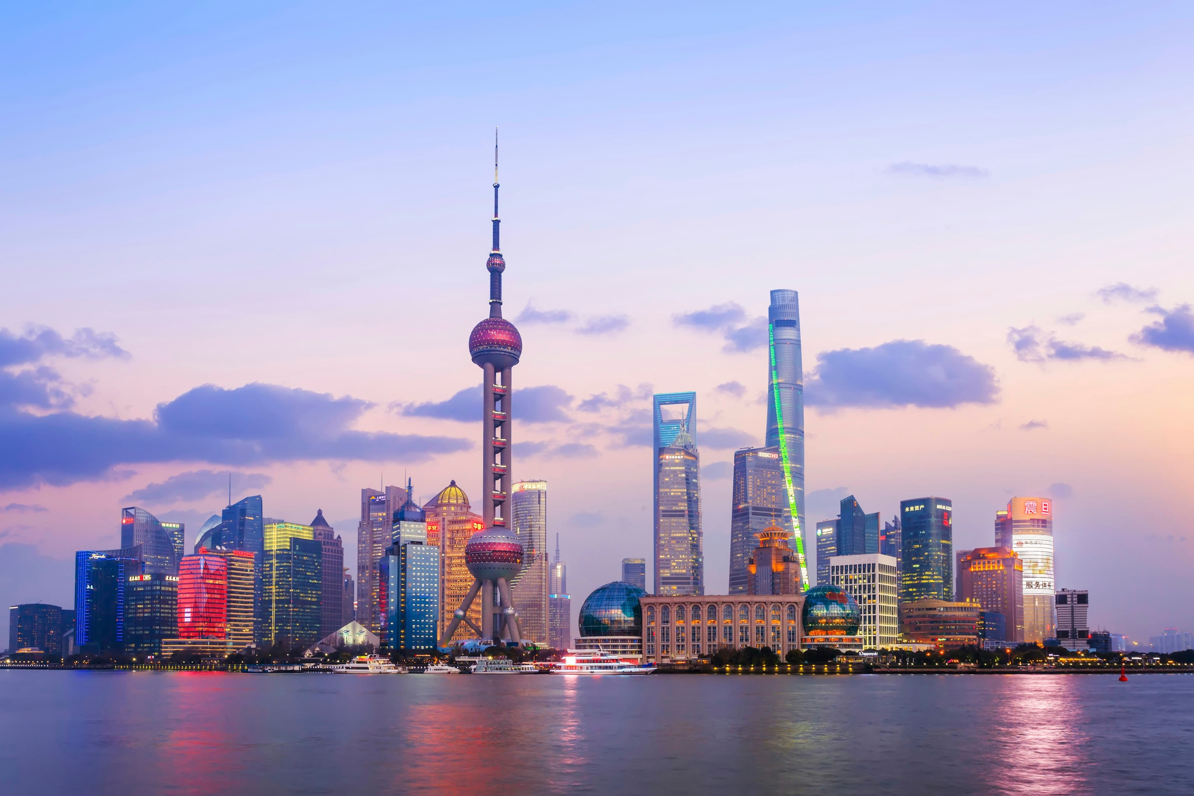 El Bund colonial, el skyline del Pudong desde la Torre de Shanghai y el Barrio Francés: los tres siglos de Shanghai en un día